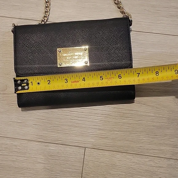 Michael Kors Purse - Picture 3 of 6